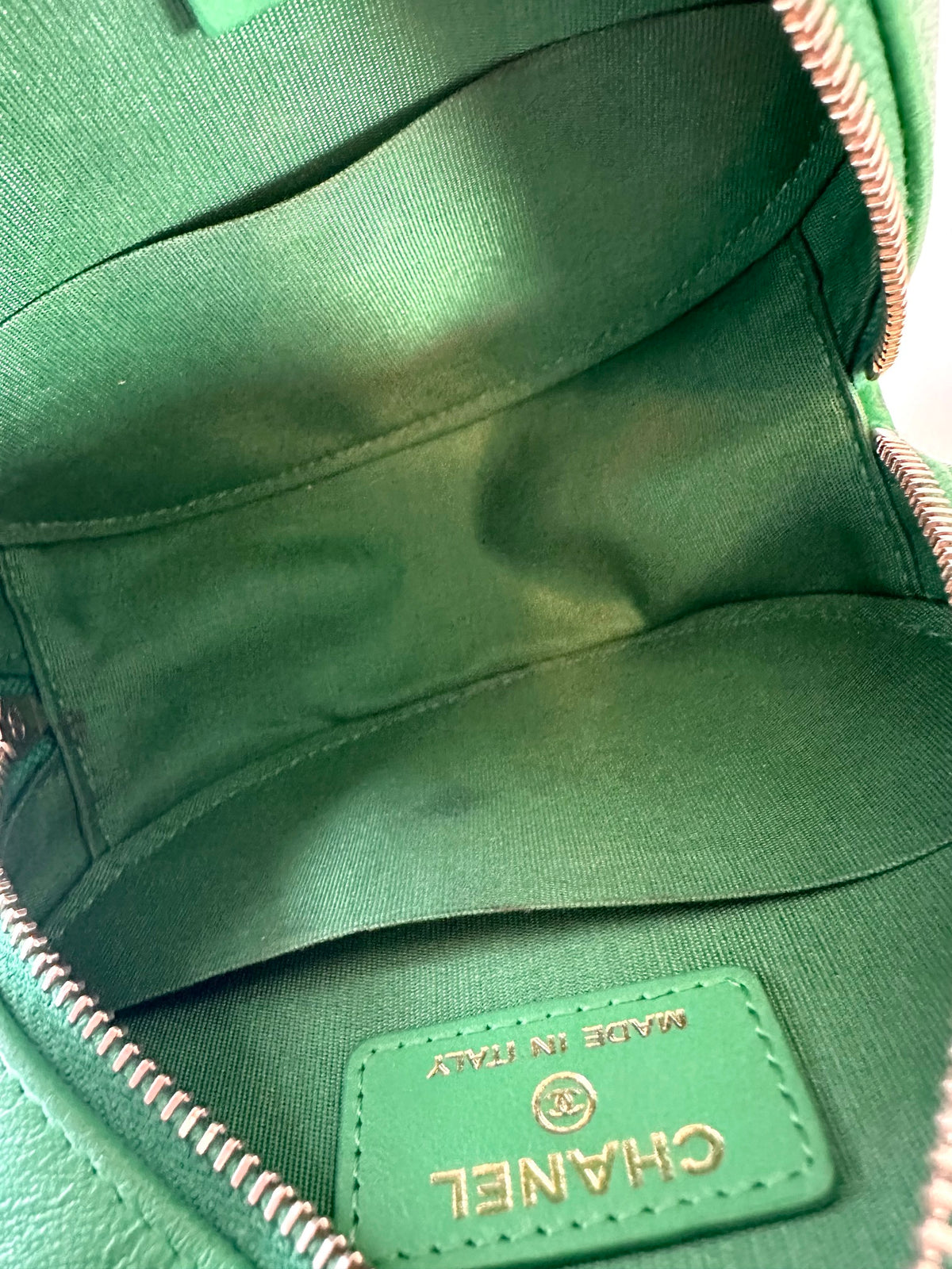 Chanel 19 crossbody