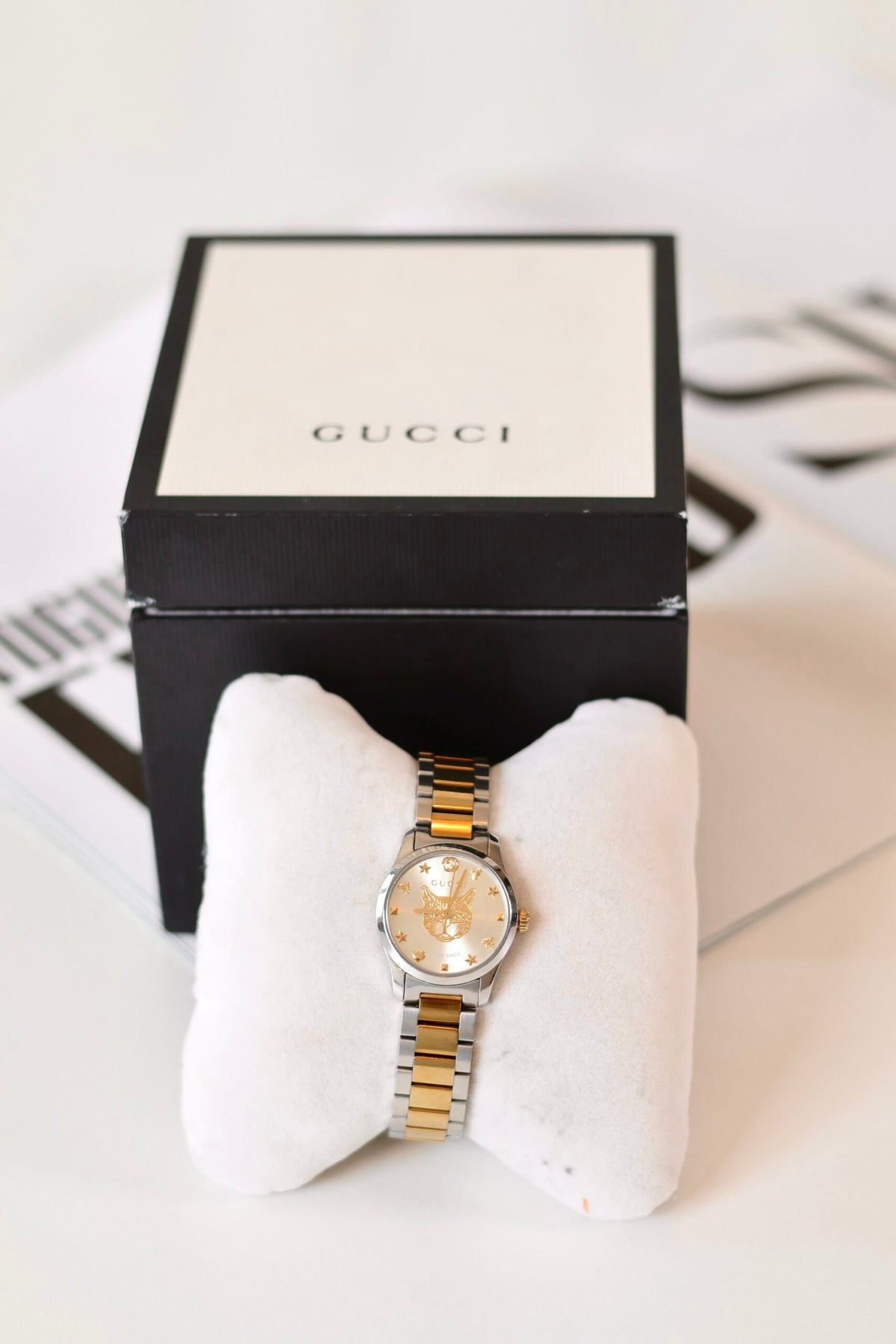 Gucci watch 28 mm