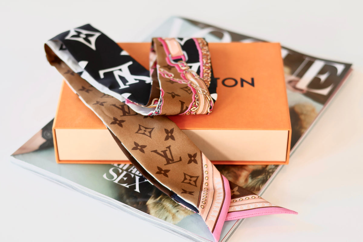 Louis Vuitton Monogram Twilly