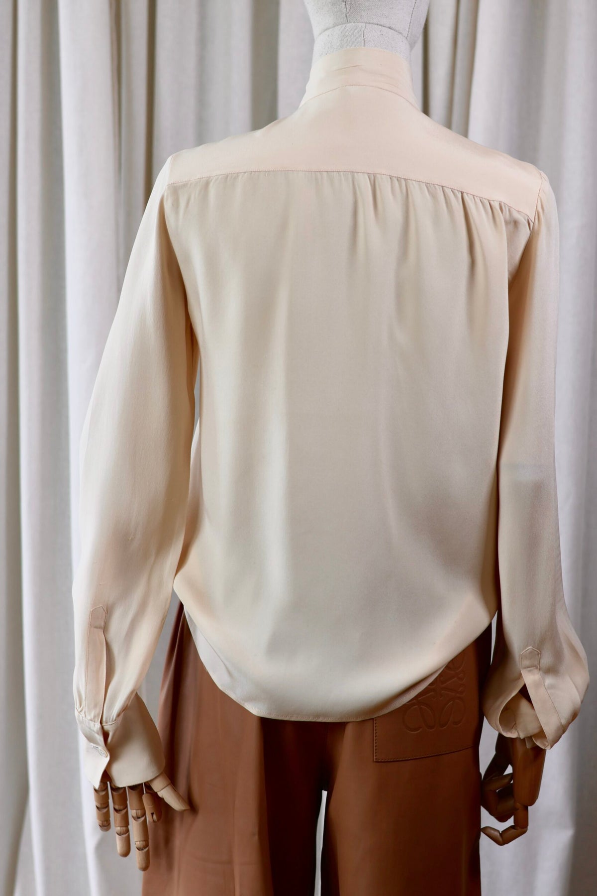 Chanel silk blouse créme