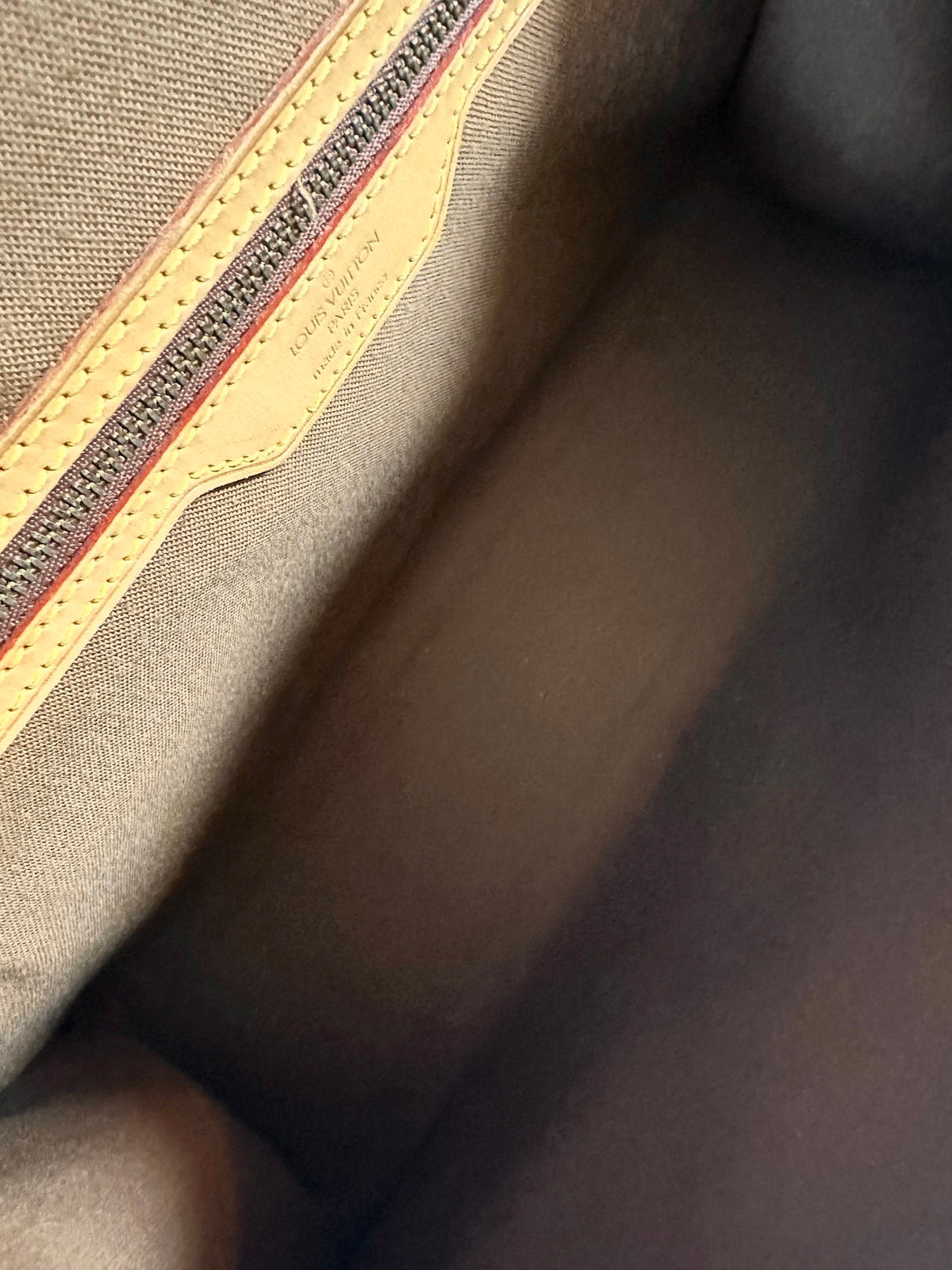 Louis Vuitton Bell Air + strap