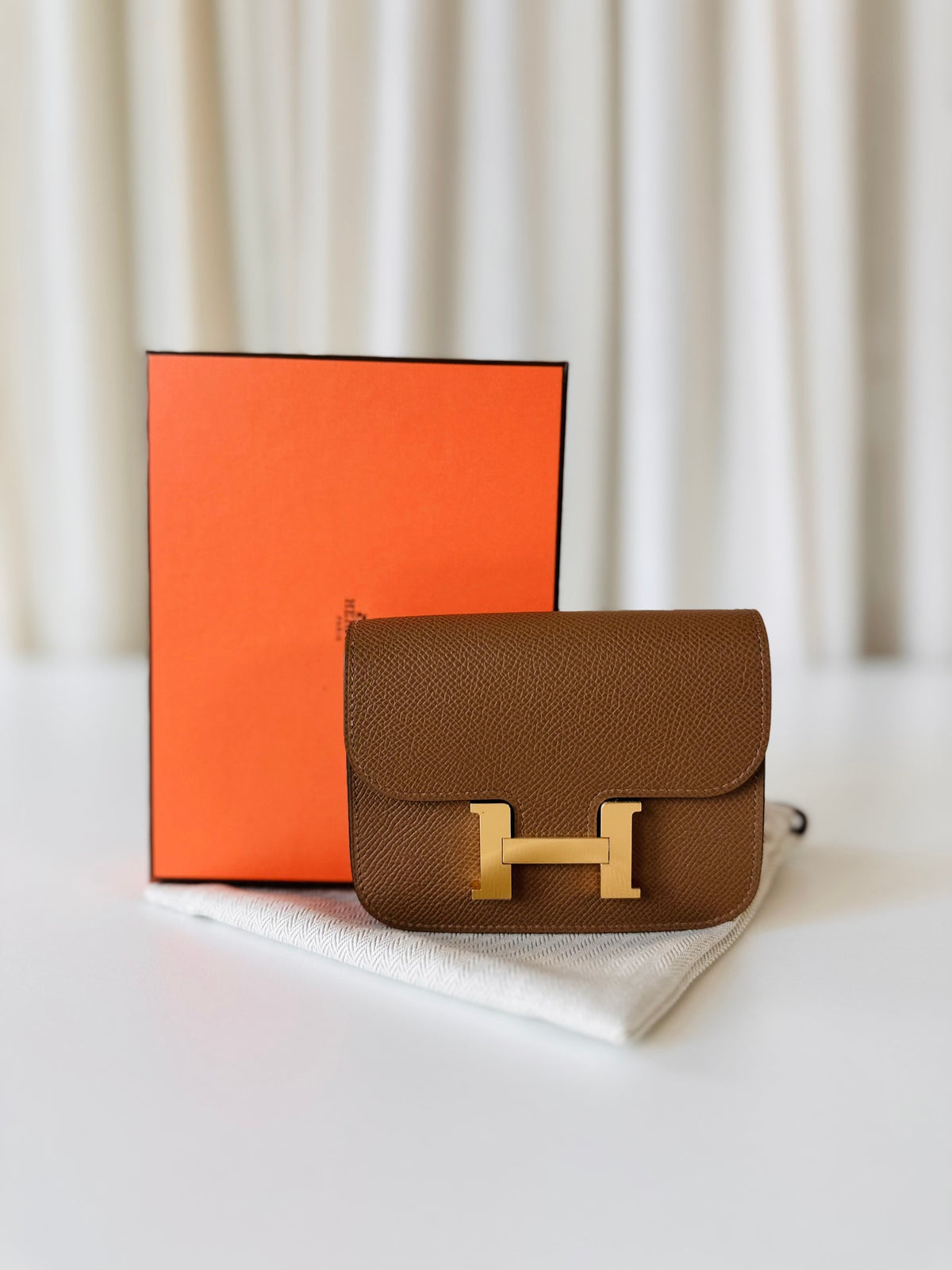 Hermes Constance wallet
