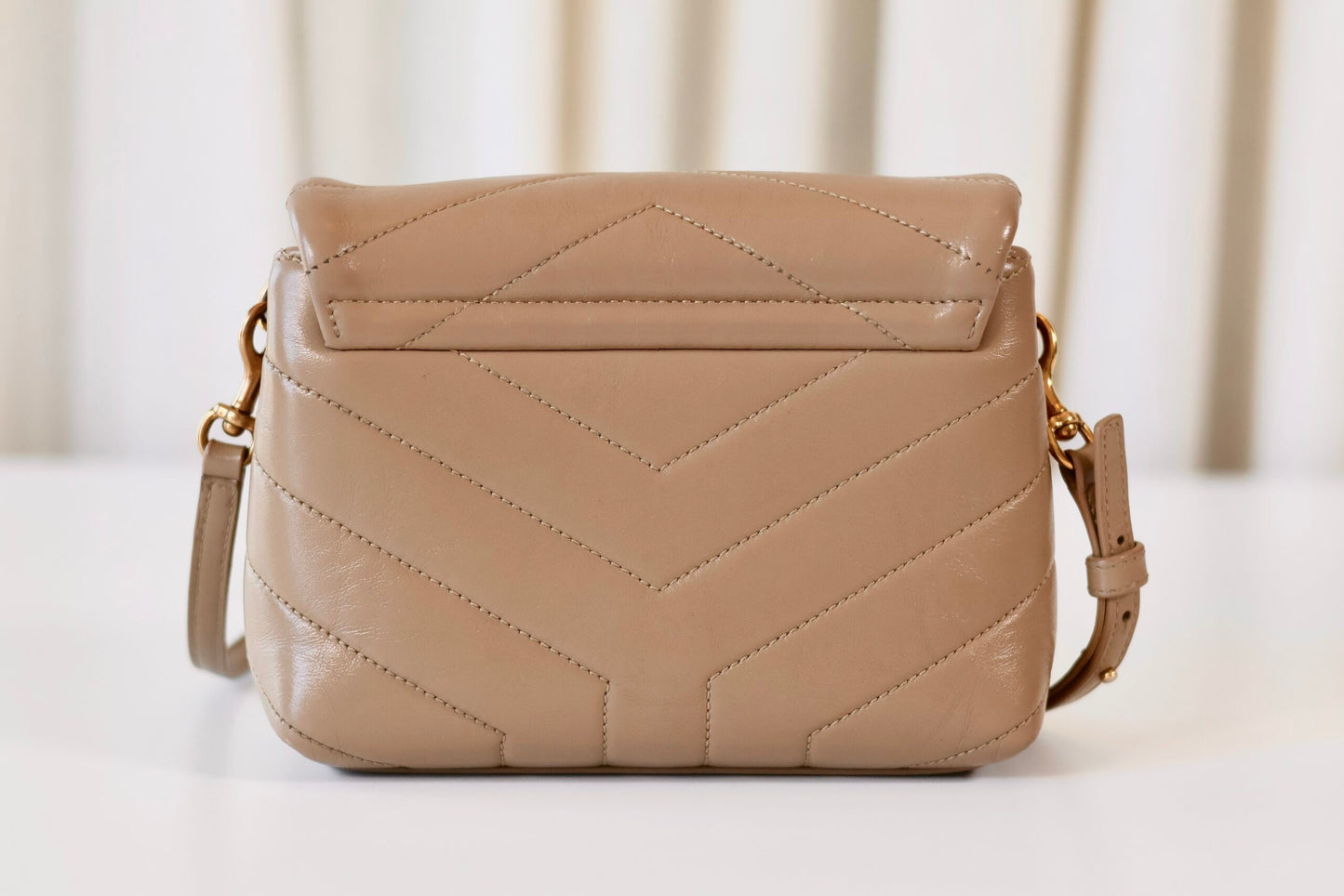 Saint Laurent Loulou Toy beige
