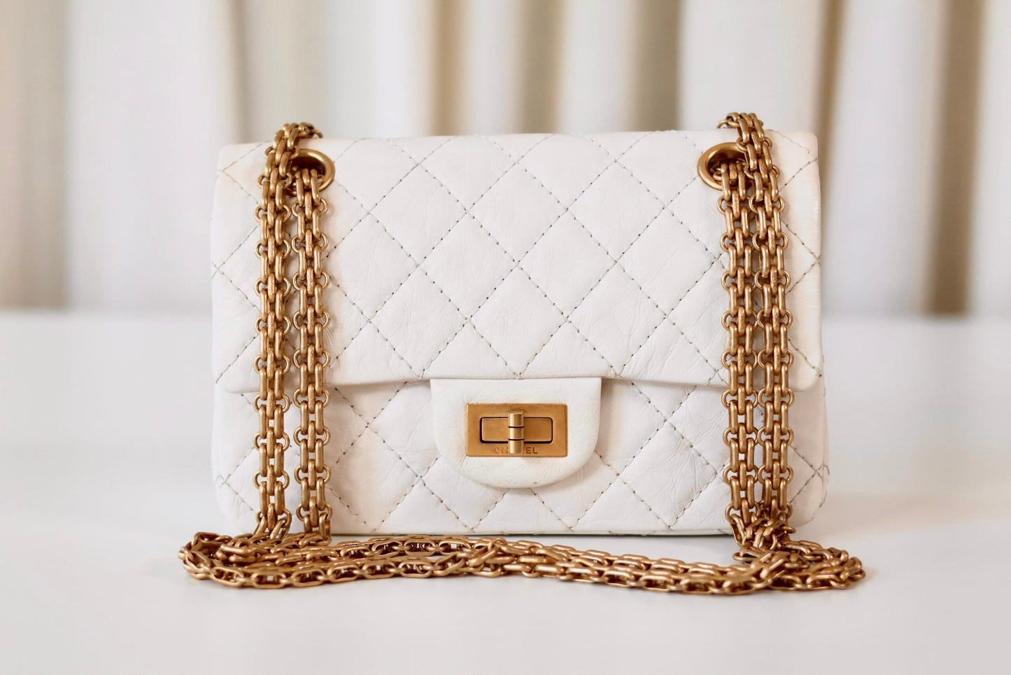 Chanel Reissue 2.55 mini flap bag white