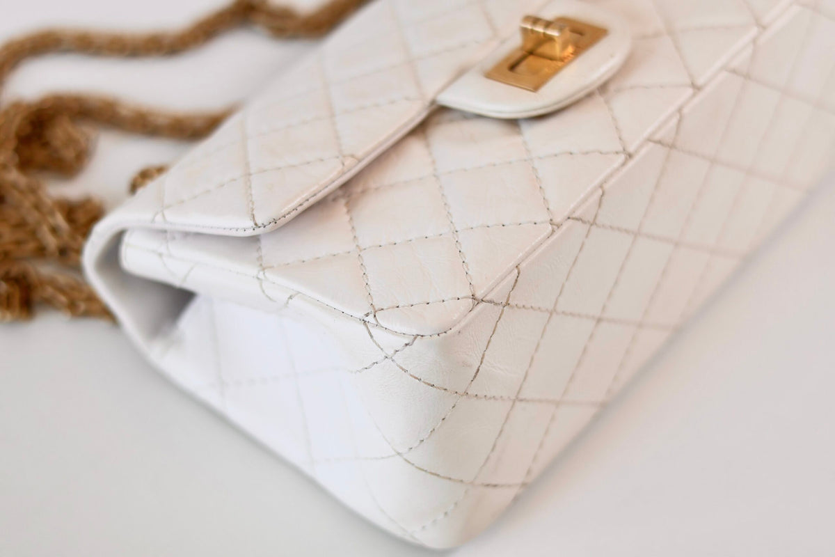 Chanel Reissue 2.55 mini flap bag white
