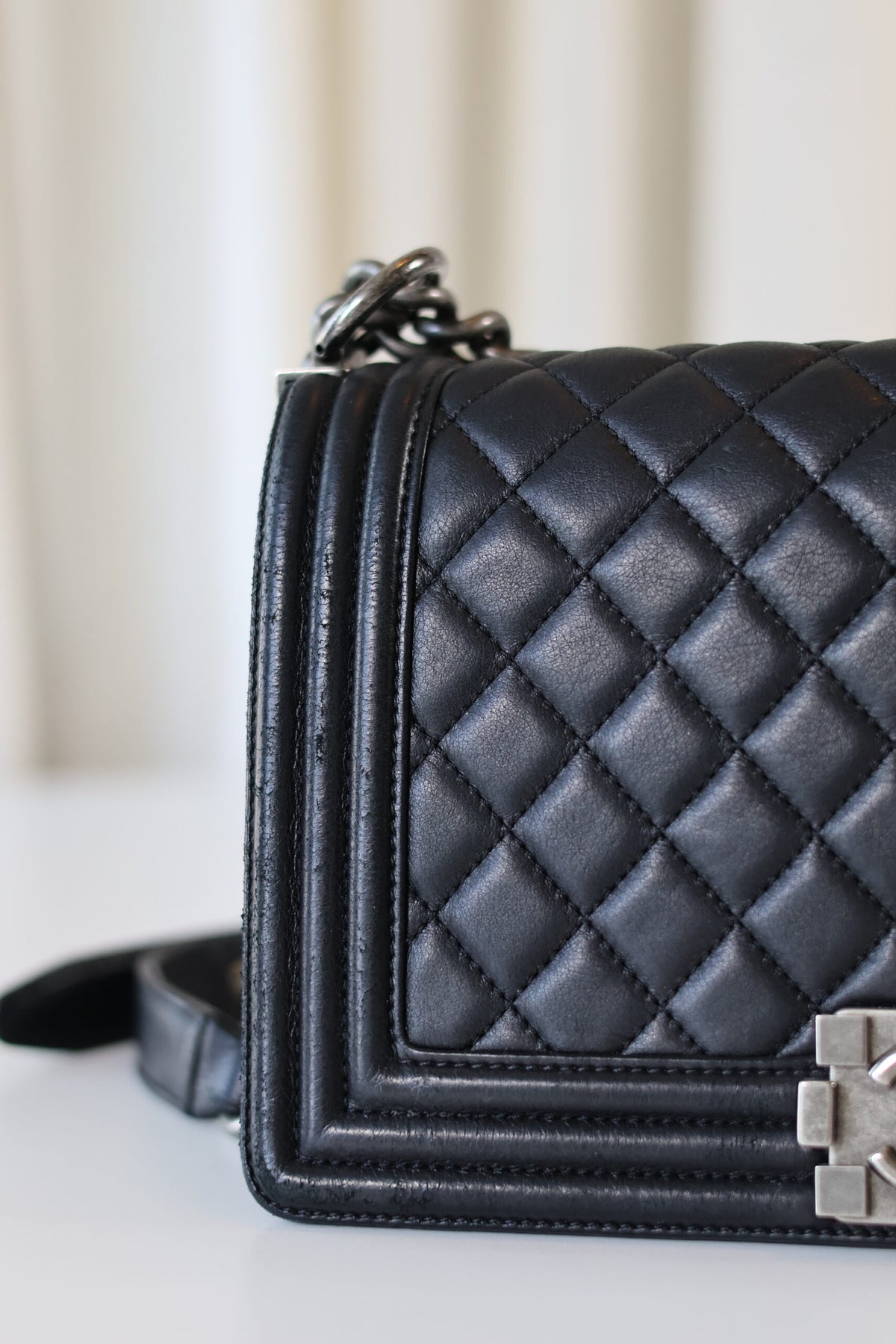 Chanel medium Boy Bag black