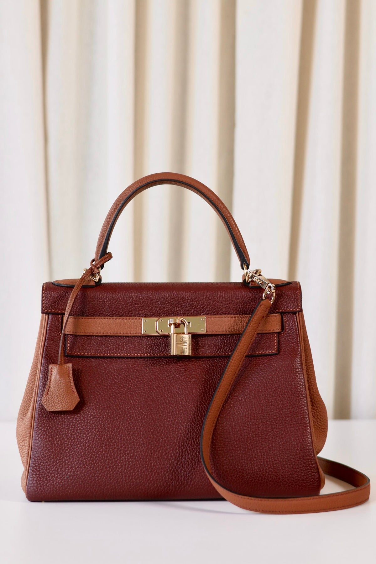 Hermes Kelly 28 Rouge H & Gold