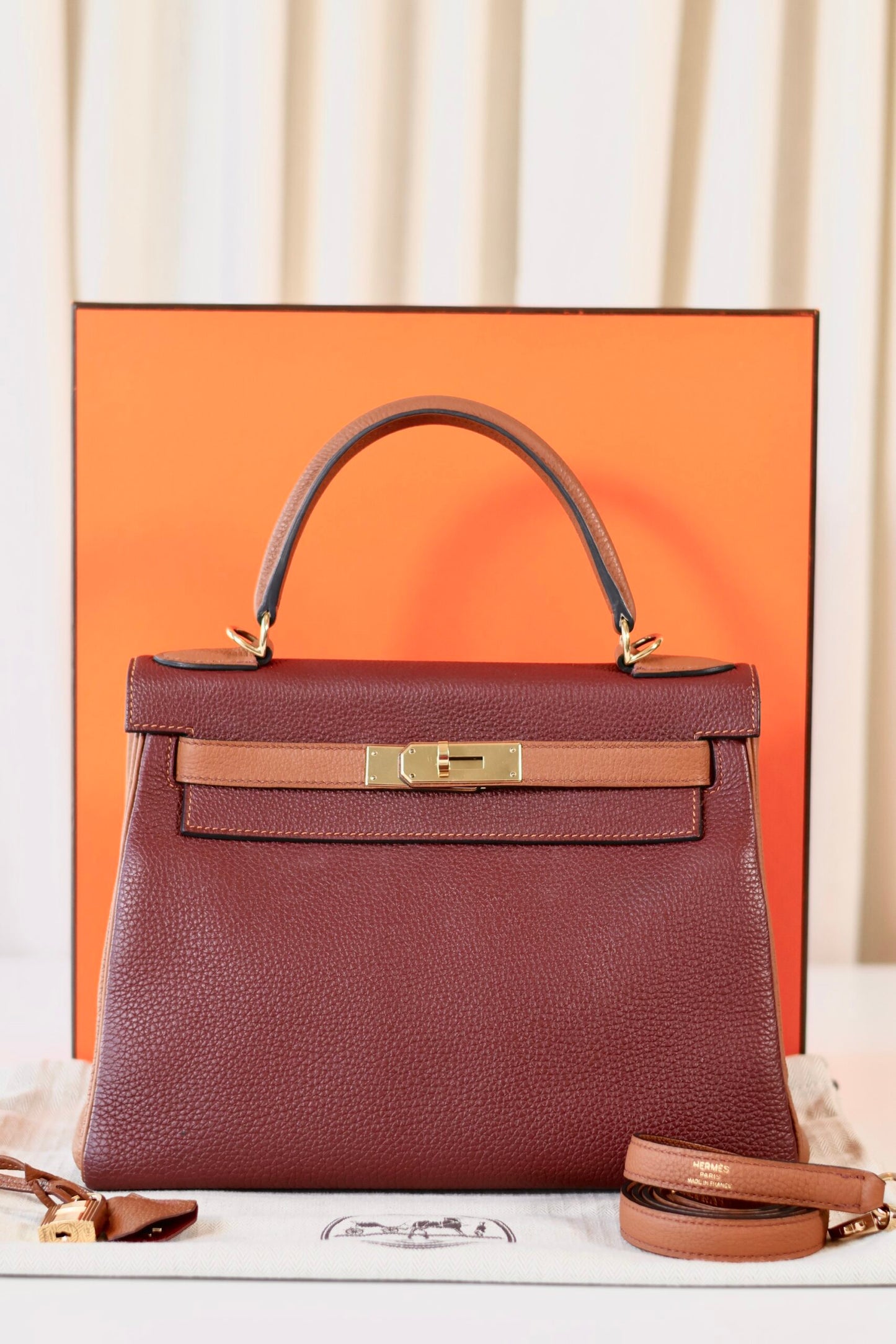 Hermes Kelly 28 Rouge H & Gold