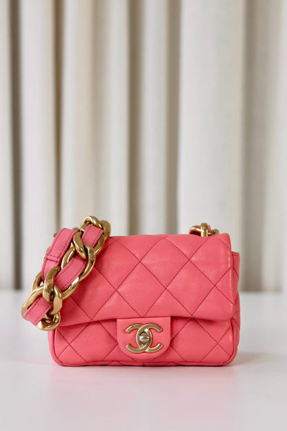 Chanel pink shoulder bag