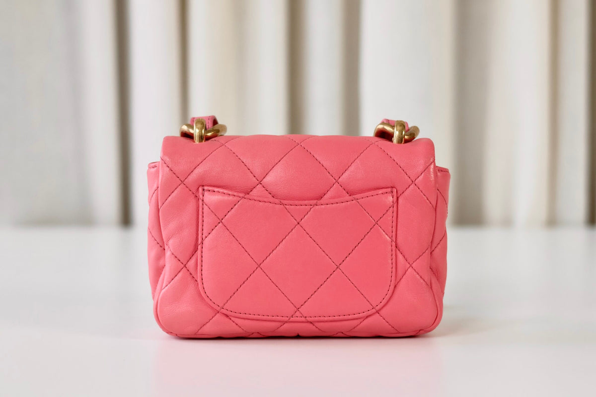Chanel pink shoulder bag