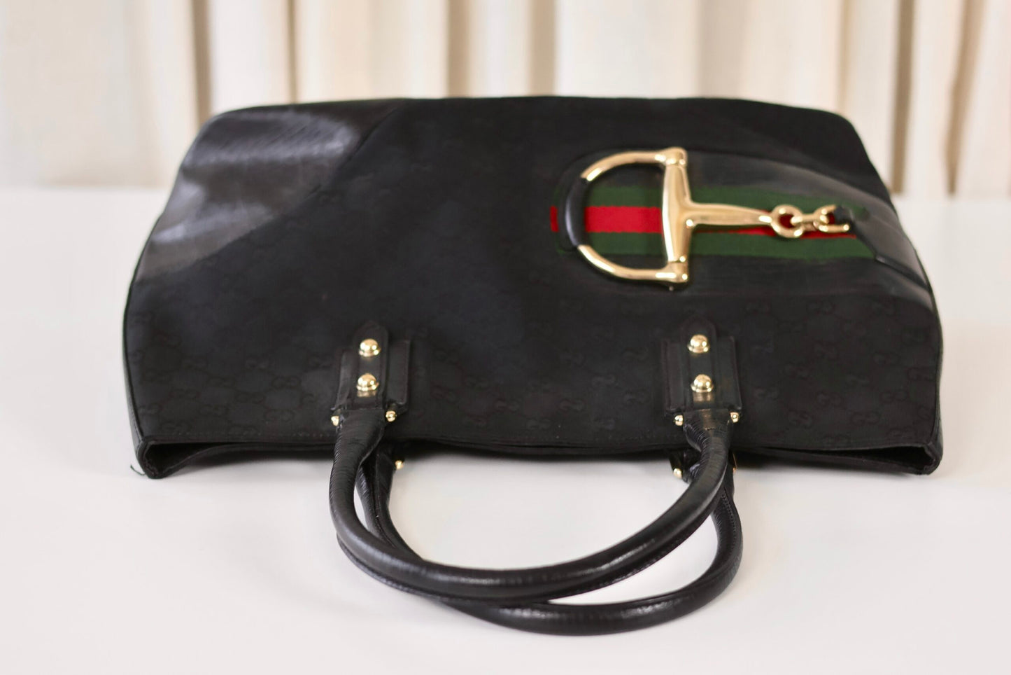 Gucci black horsebit handbag