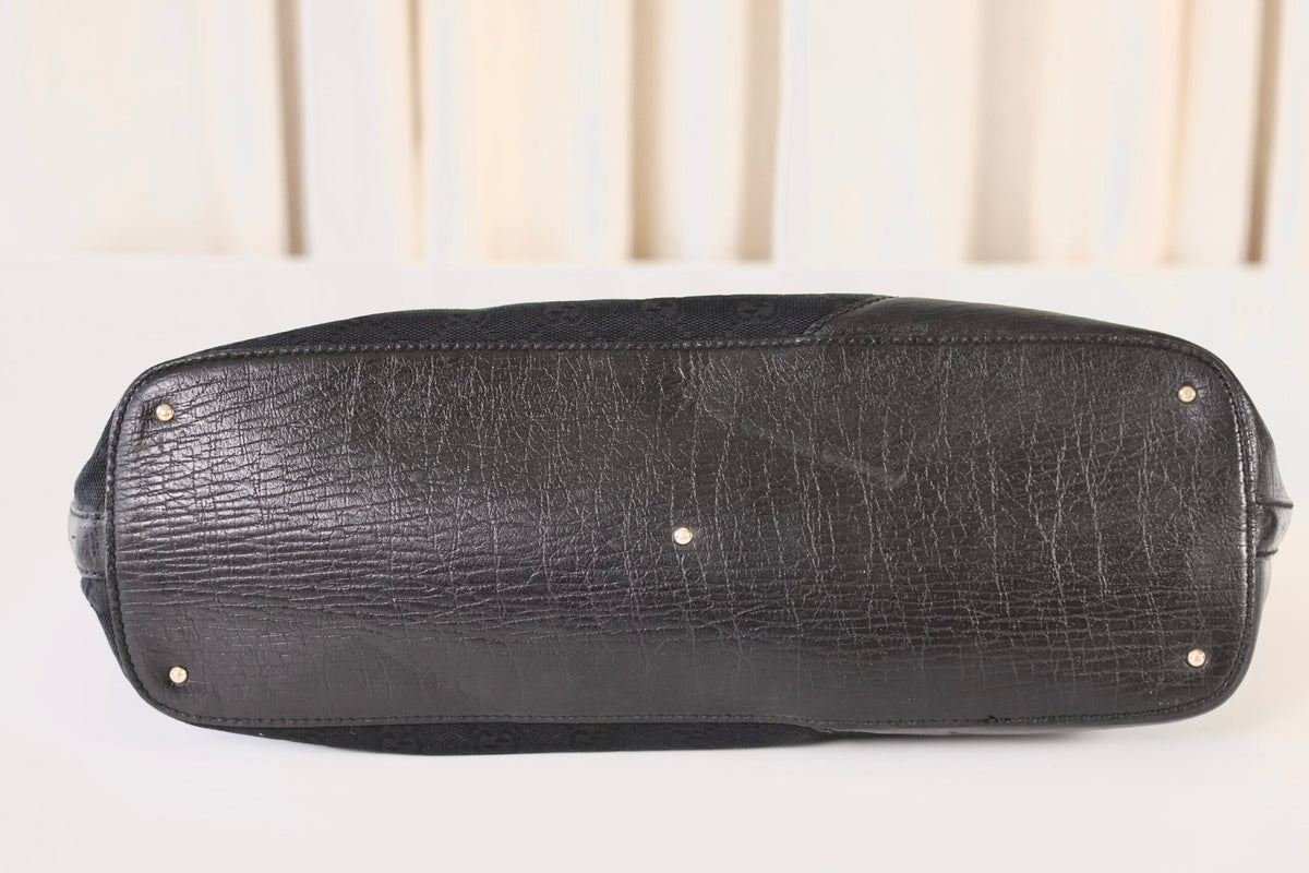Gucci black horsebit handbag