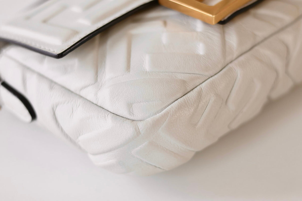 Fendi Baquette mini white
