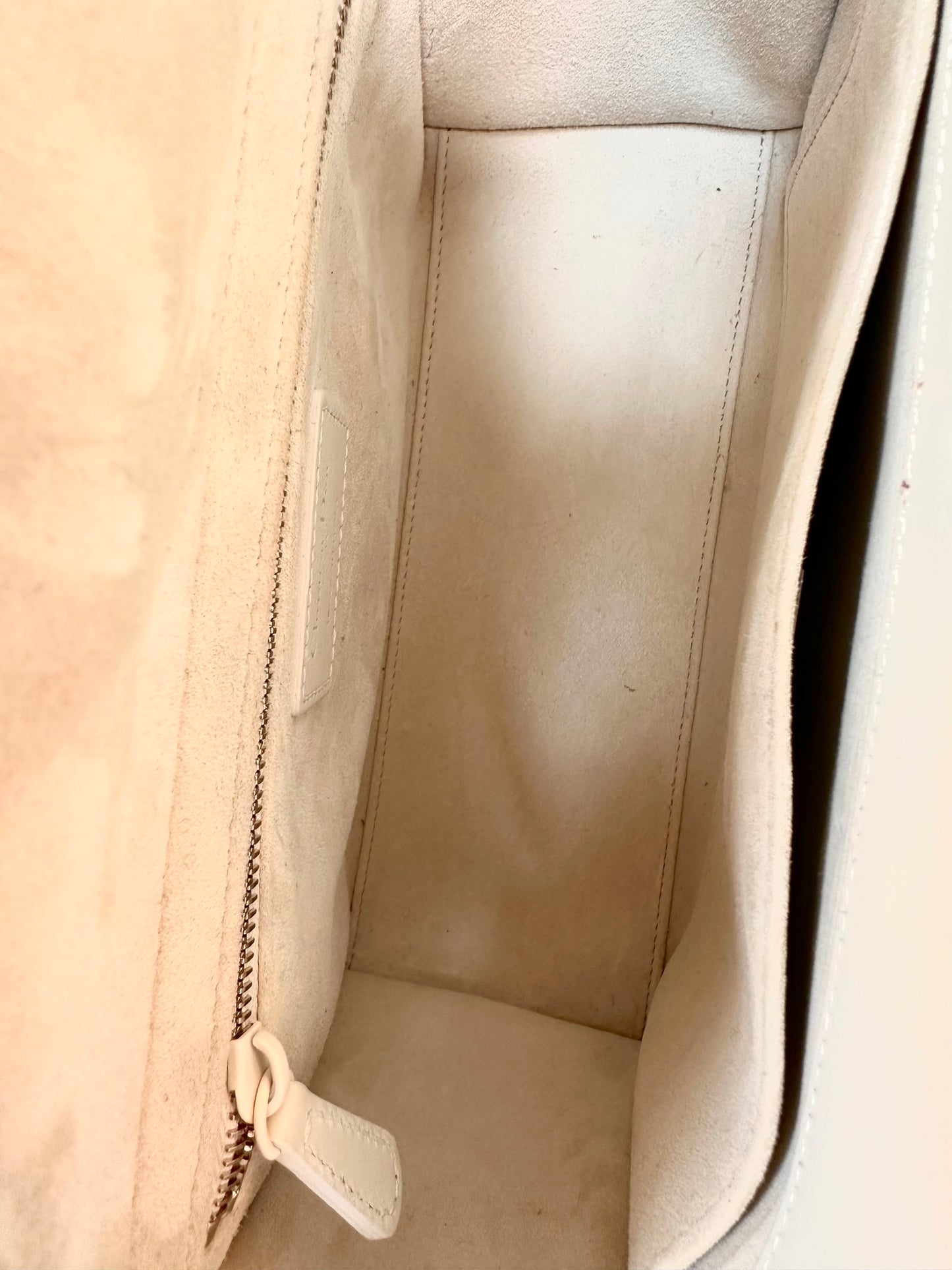 Lady Dior white medium