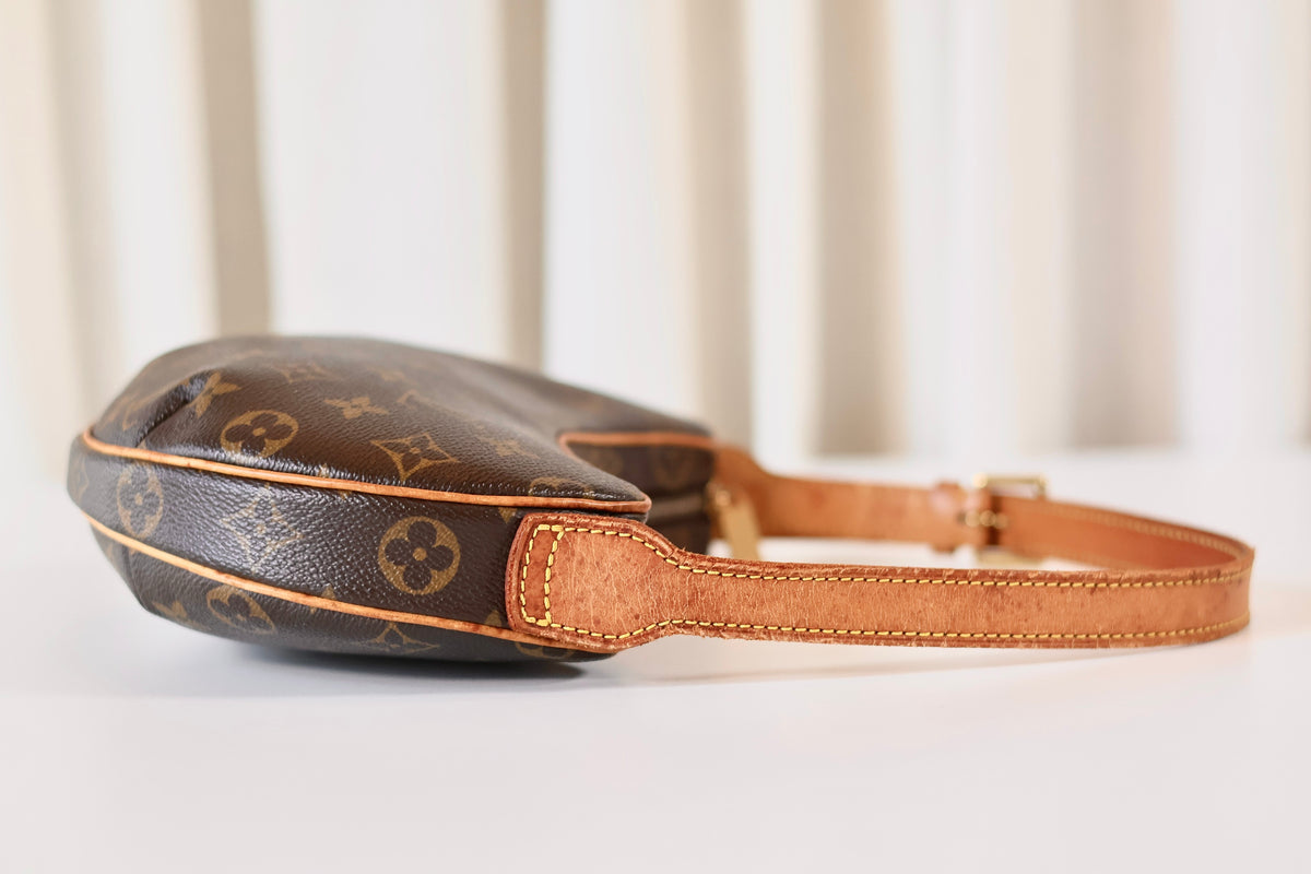 Louis Vuitton Croissant PM