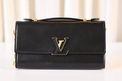 Louis Vuitton Capucines Clutch Black