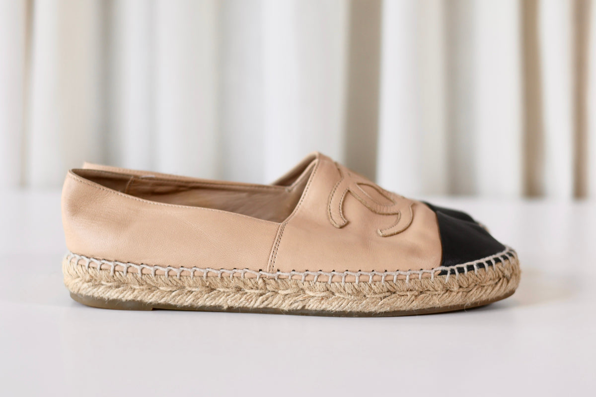Chanel Espadrilles Beige