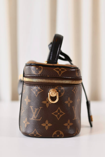 Louis Vuitton Vanity Reverse Monogram