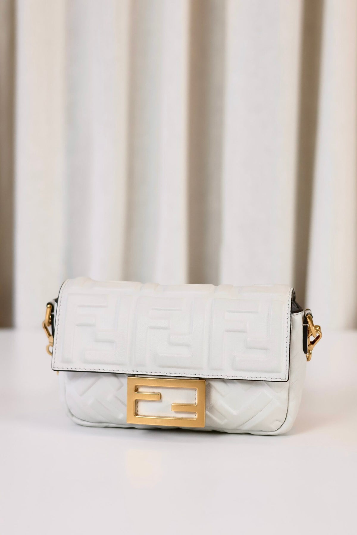 Fendi Baquette mini white