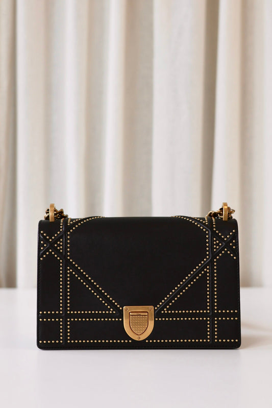 Dior Diorama studs black