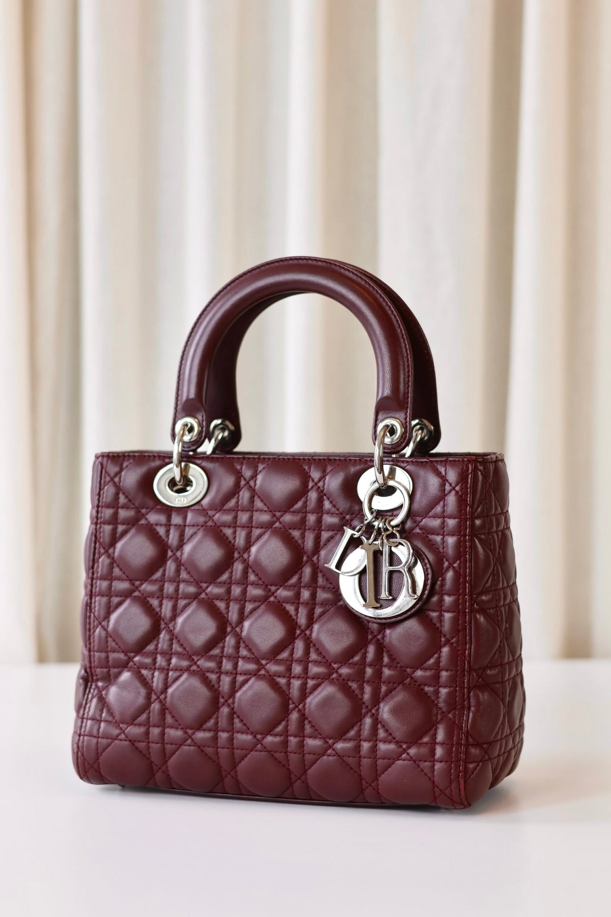 Lady Dior medium aubergine