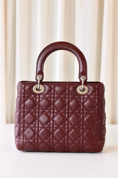 Lady Dior medium aubergine