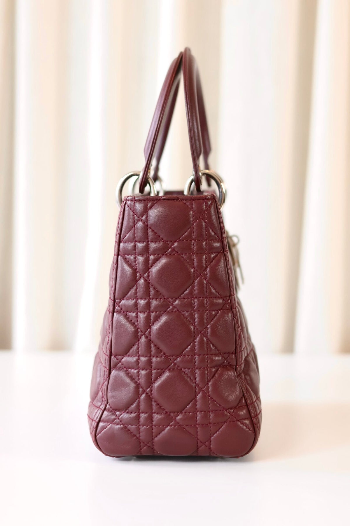 Lady Dior medium aubergine