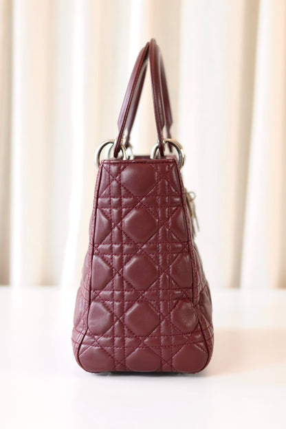 Lady Dior medium aubergine