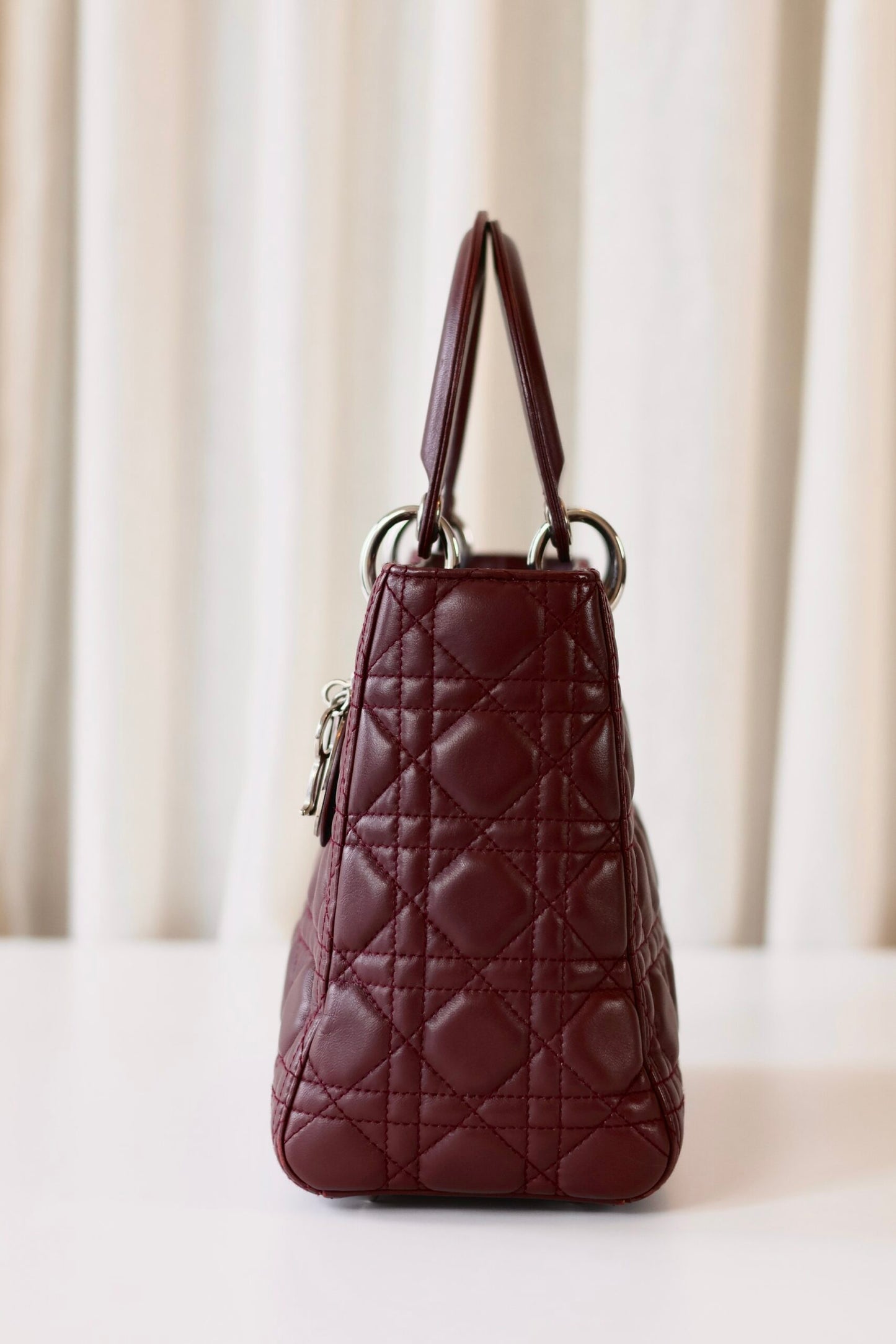 Lady Dior medium aubergine