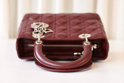 Lady Dior medium aubergine