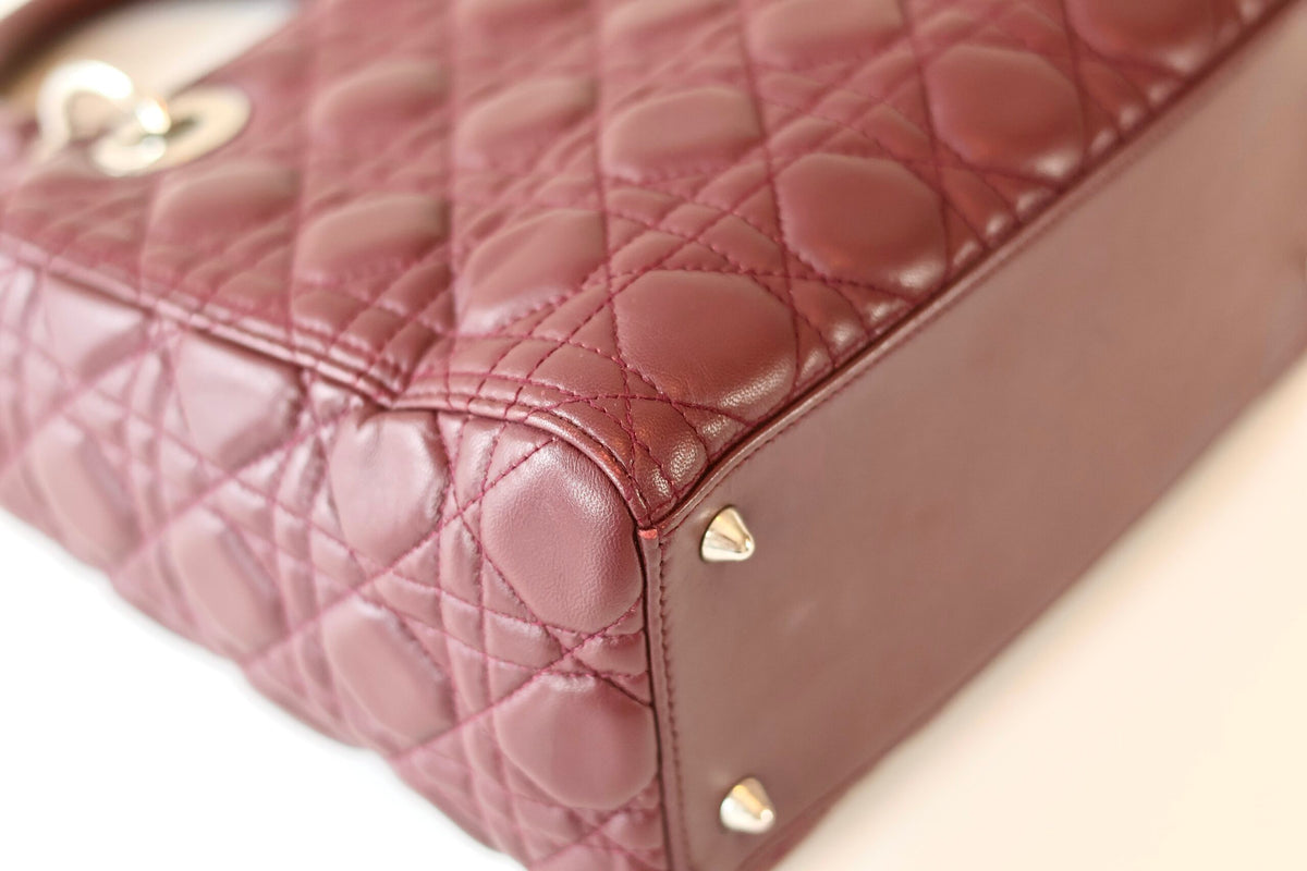 Lady Dior medium aubergine
