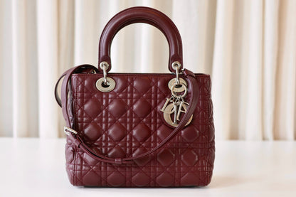 Lady Dior medium aubergine