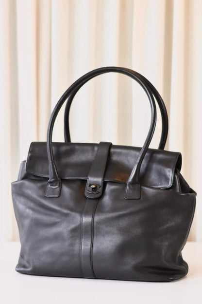Chanel So Black shoulder bag