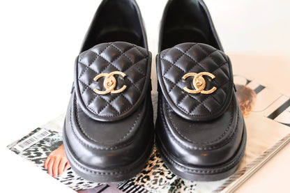 Chanel CC Loafers Black