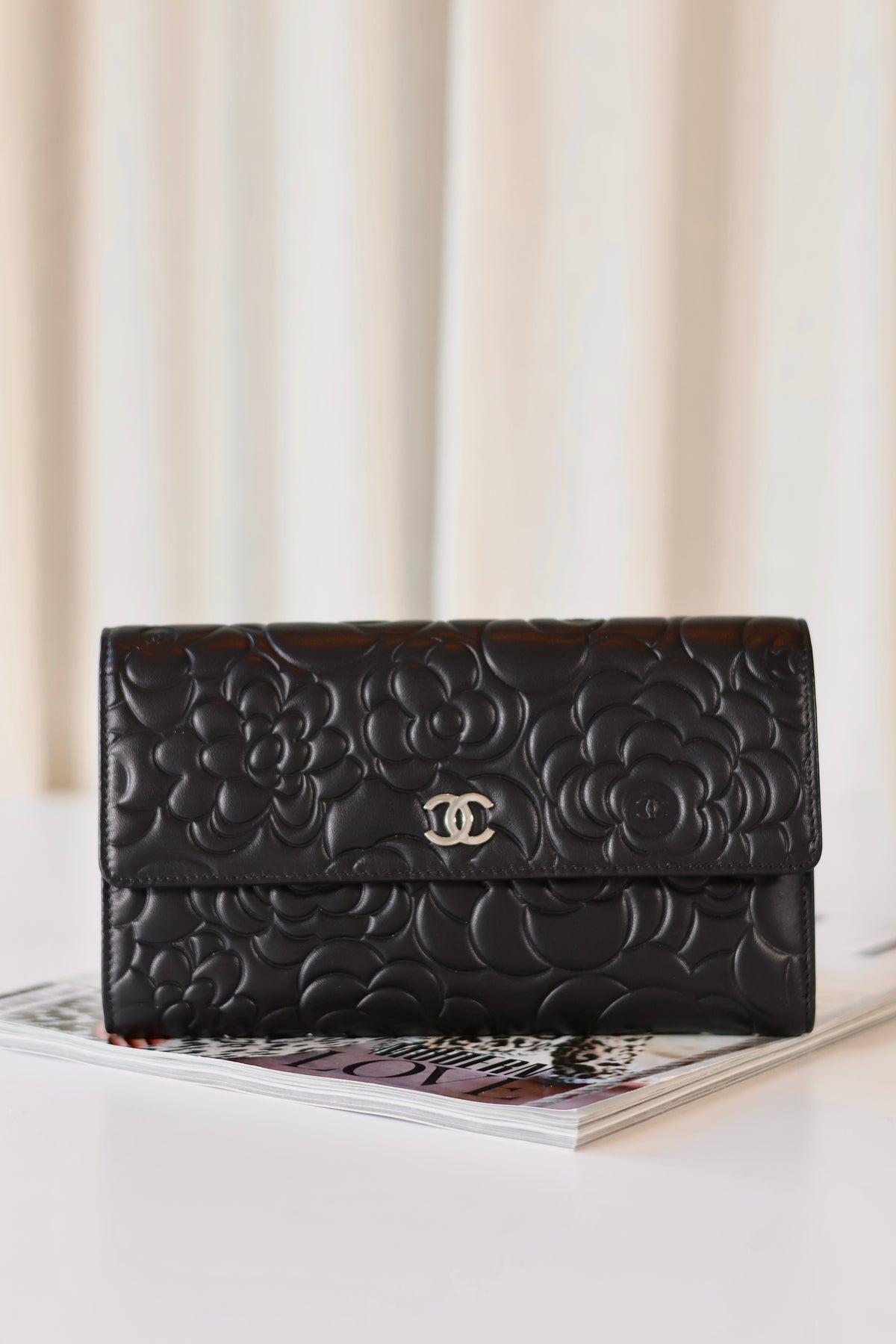 Chanel Camellia Wallet Black