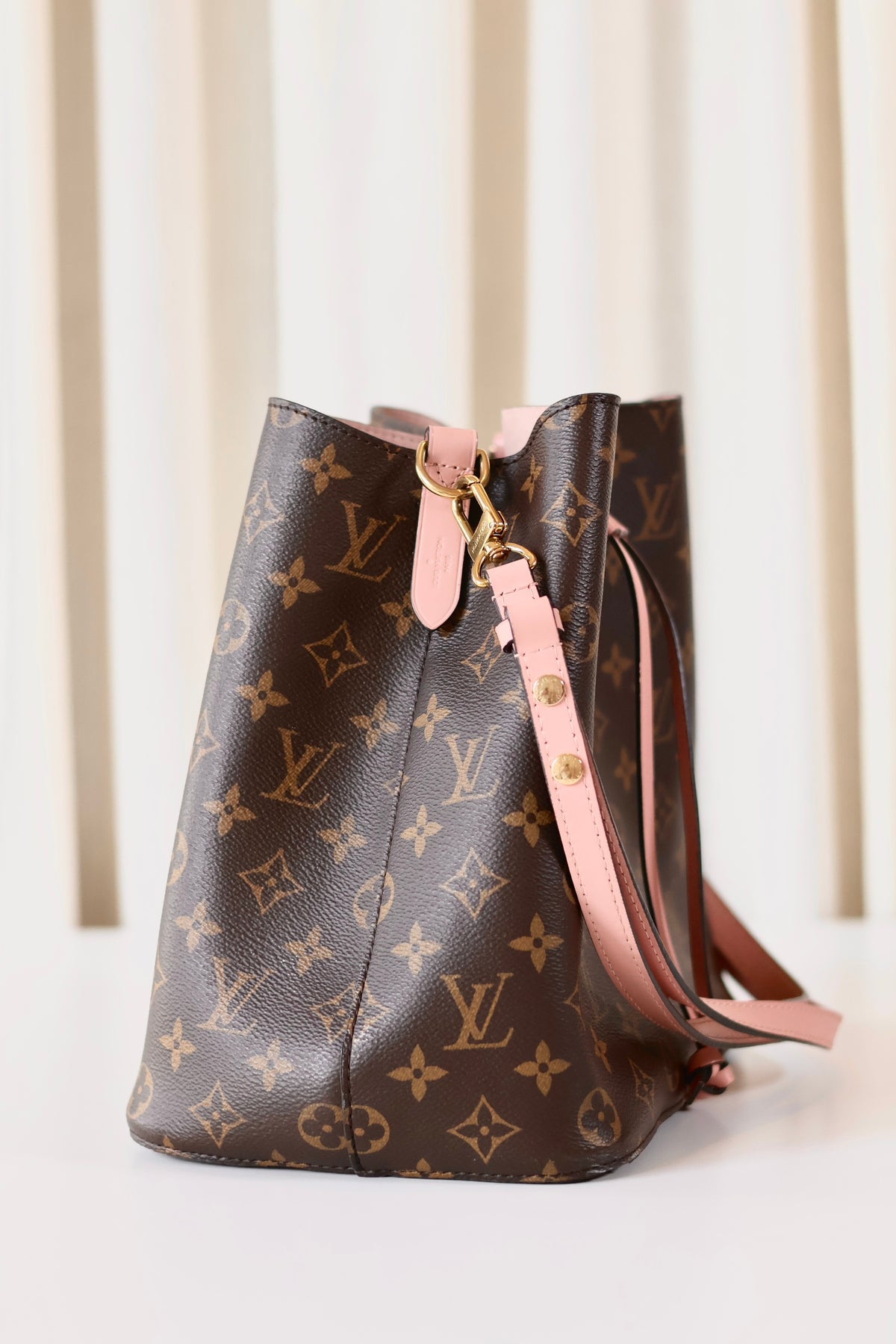 Louis Vuitton Neo Noé Monogram