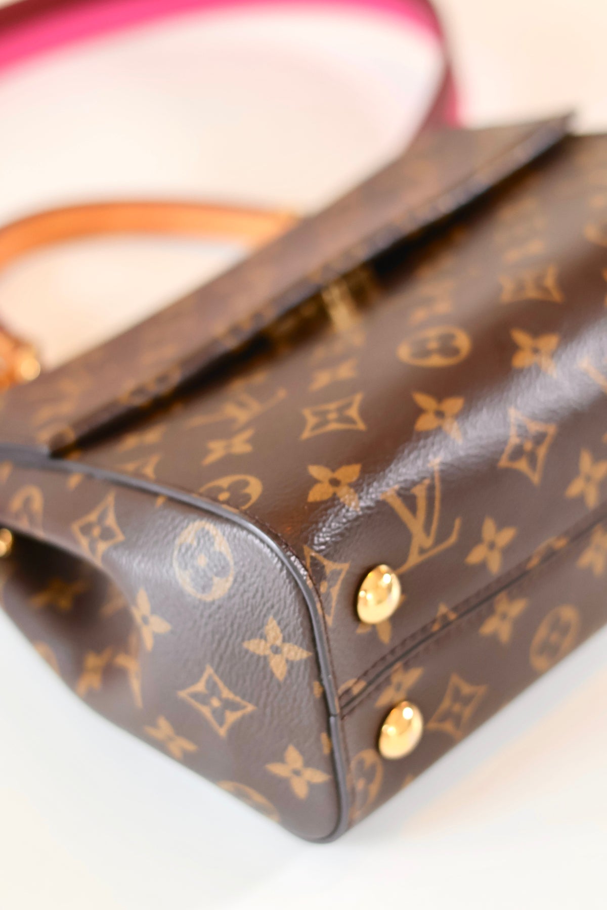 Louis Vuitton Cluny Monogram