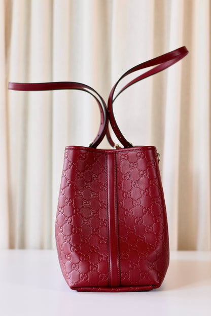 Gucci GG Signature Tote Burgundy