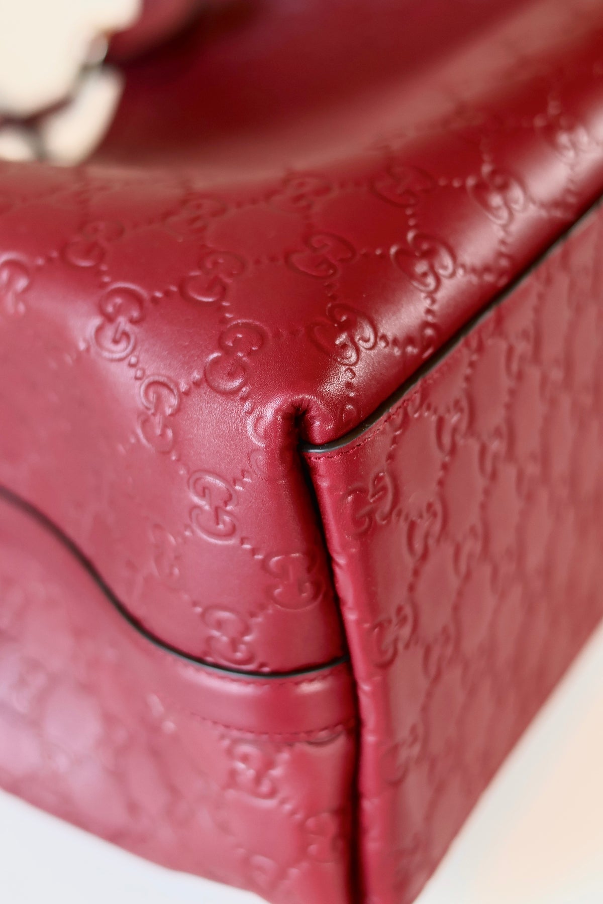 Gucci GG Signature Tote Burgundy