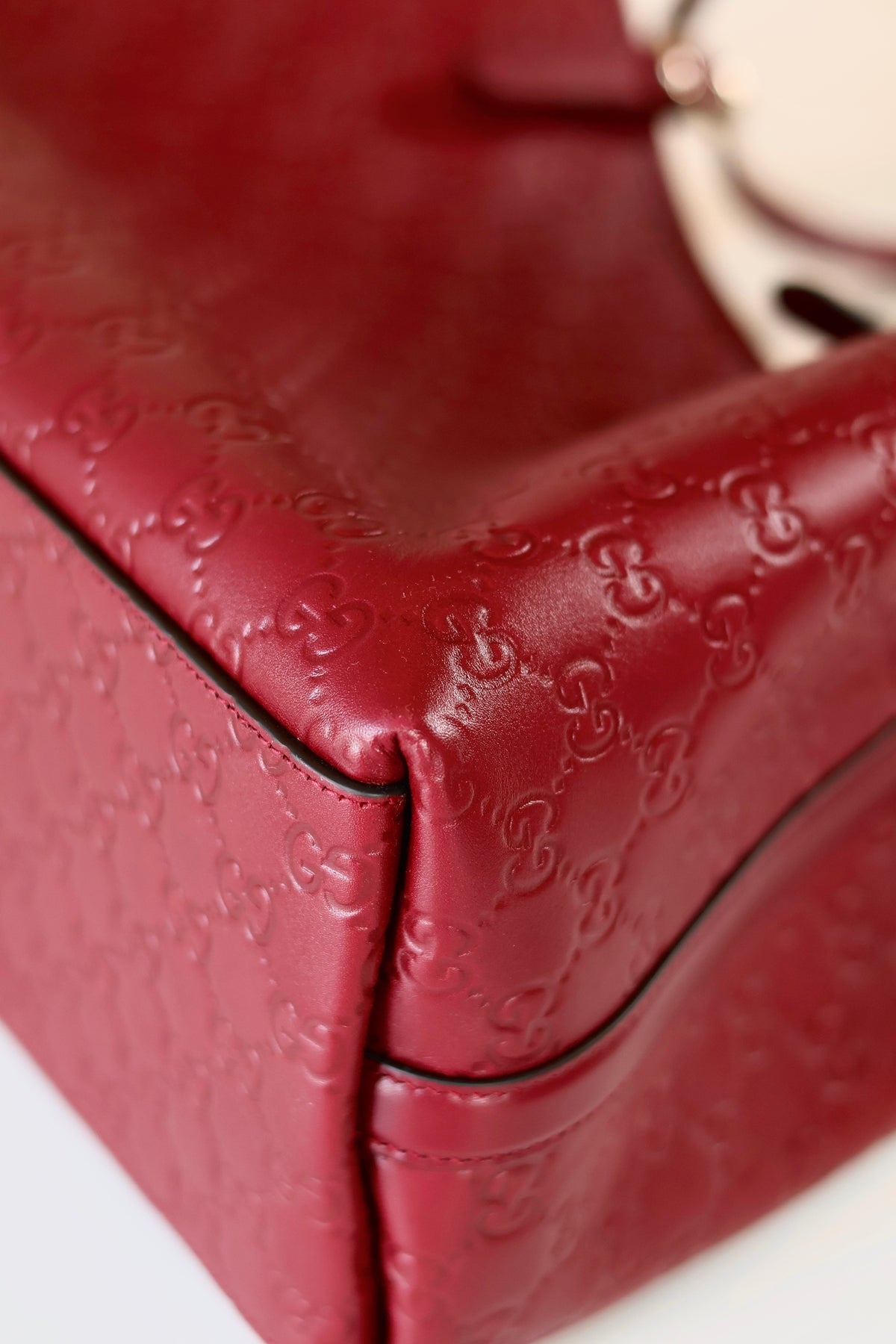 Gucci GG Signature Tote Burgundy