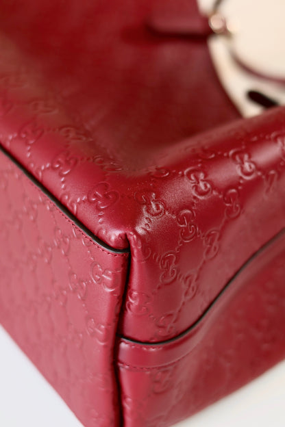 Gucci GG Signature Tote Burgundy