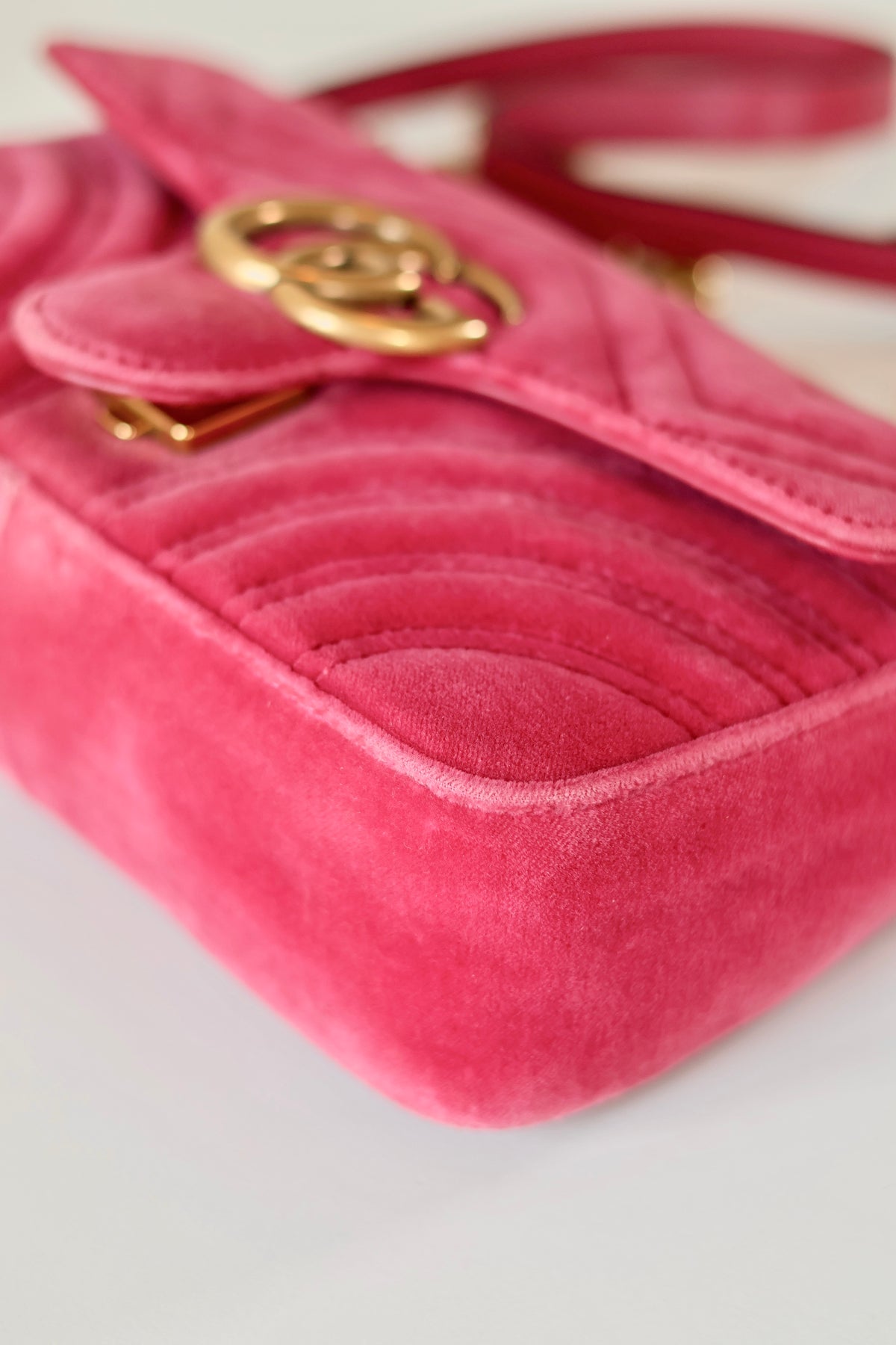 Gucci GG Marmont Small Velvet Pink