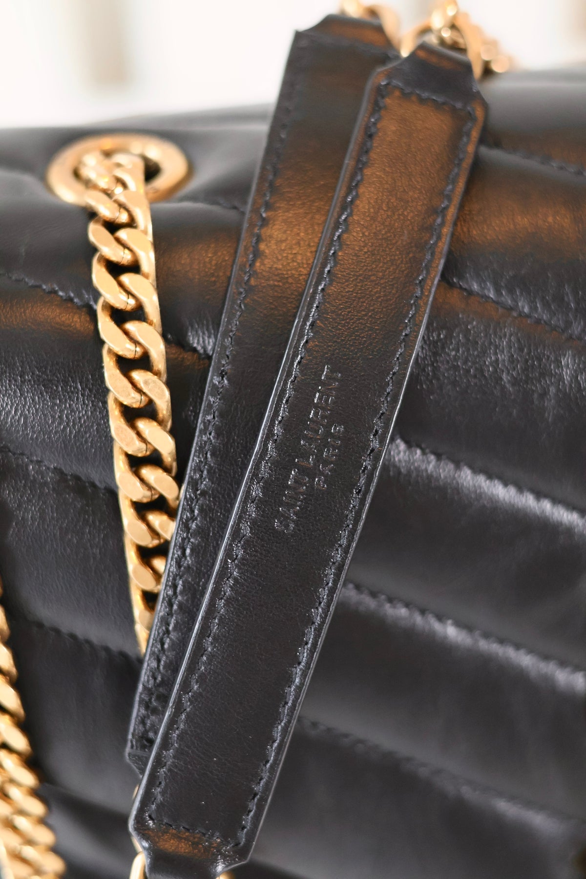Saint Laurent Loulou Large Black