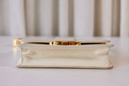 Dior Montaigne 30 off white