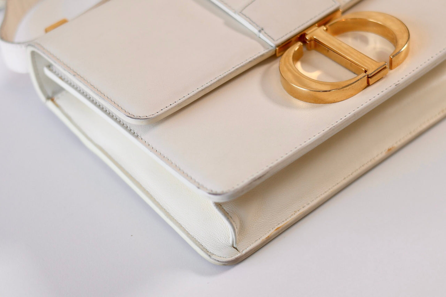 Dior Montaigne 30 off white
