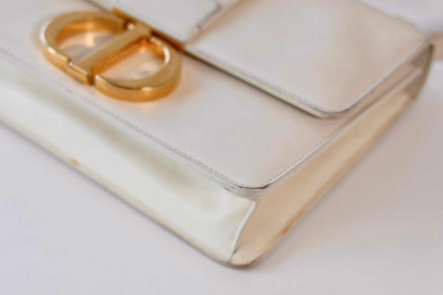 Dior Montaigne 30 off white