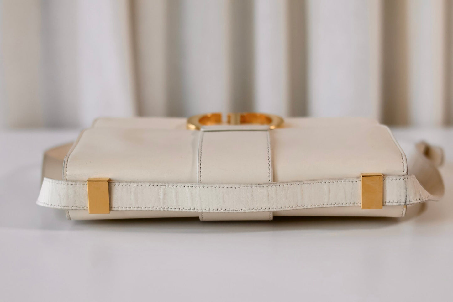 Dior Montaigne 30 off white