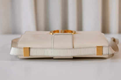 Dior Montaigne 30 off white