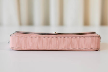 Louis Vuitton Felicie epi pink
