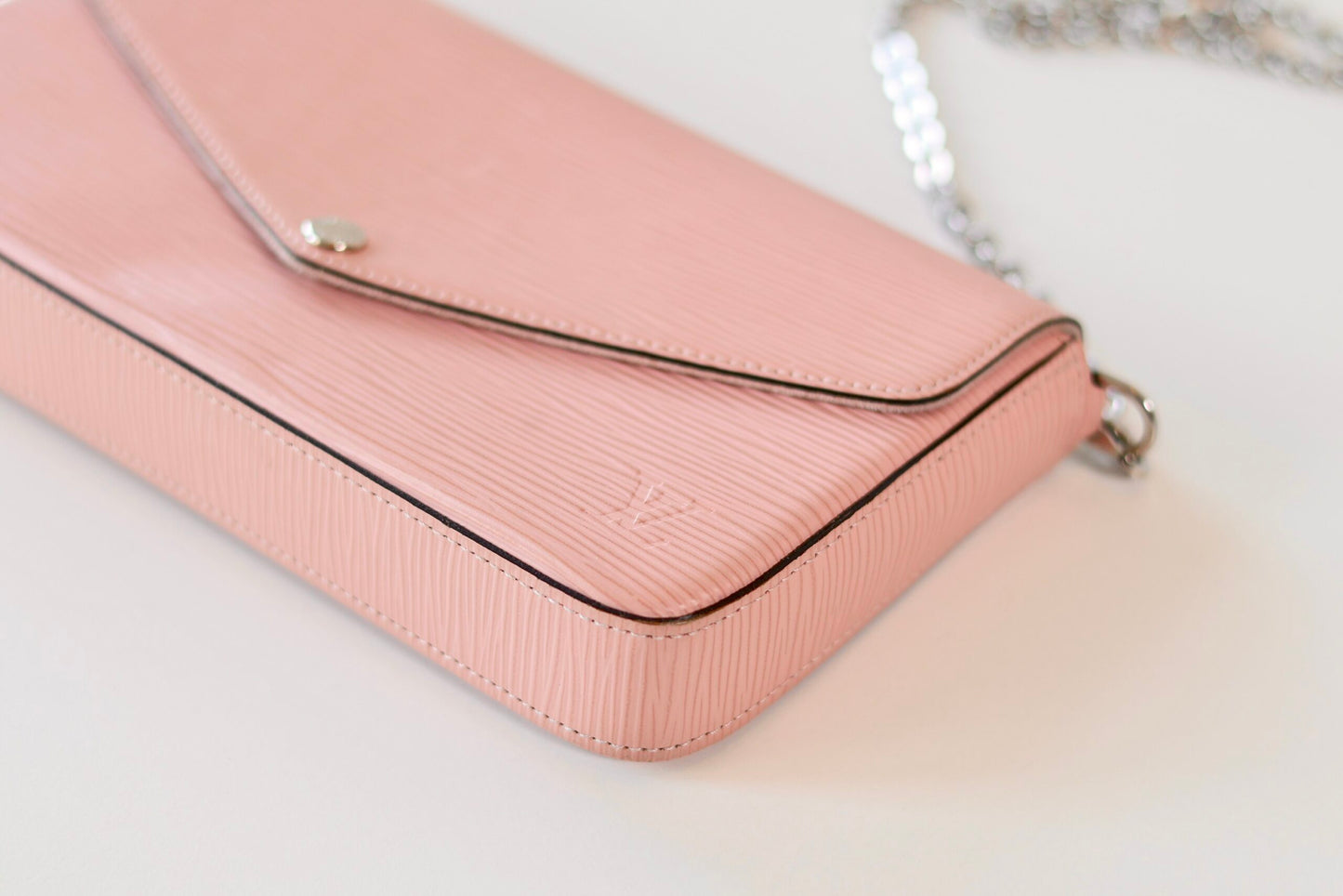 Louis Vuitton Felicie epi pink